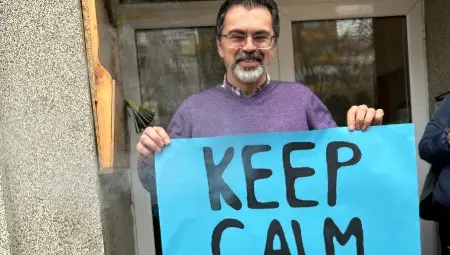 Операция &bdquo;Бисер Стан&ldquo;: &bdquo;Питам за един познат. Ще дойдете ли с нас на бала?&ldquo;