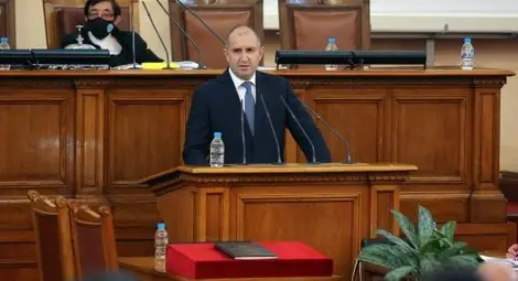 Радев кани на консултации всички партии от НС в понеделник