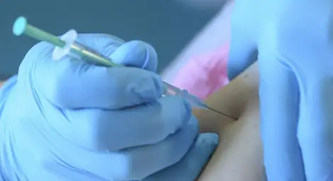 След имунизацията: Как се чувстват първите ваксинирани?