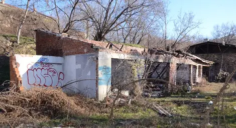 Продажбата на терен и складове до Дунава отново се провали