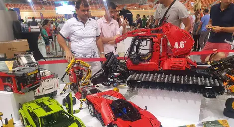 Три отбора от Русе участваха в състезание по роботика в Пловдив