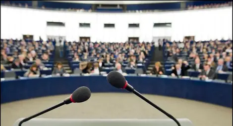 Oстава една седмица за участие в конкурса за млади журналисти и блогъри Oстава една седмица за участие в конкурса за млади журналисти и блогъри