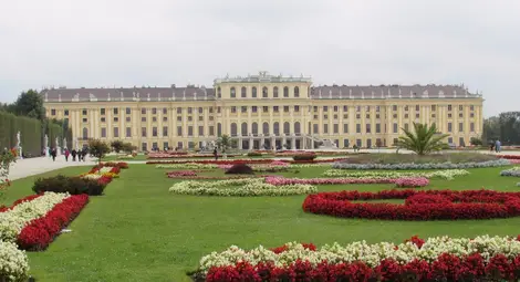 Лятна Виена - музика, туристи от цял свят, бира и наслада от живота