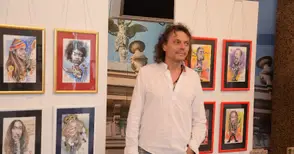 99 звезди изгряха с топлите багри на Огнян Балканджиев