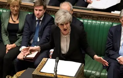 Над 40 бивши британски дипломати призоваха Тереза Мей да отложи Брекзита