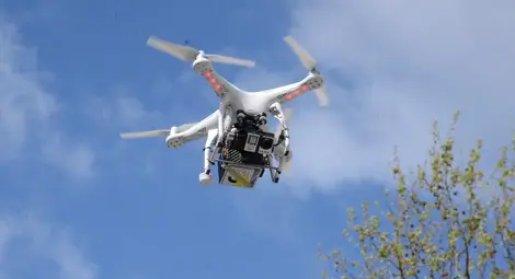 Русенски дрон разнася пратки по GPS координати