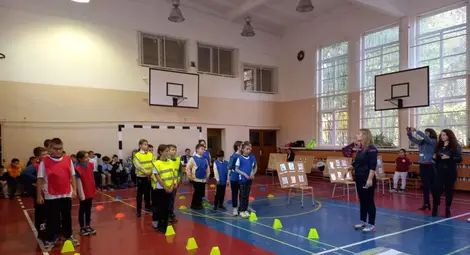 Състезание по безопасност на движението с участието на три русенски училища Състезание по безопасност на движението с участието на три русенски училища