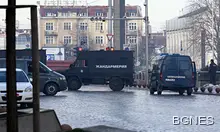 Депутати от Атака протестират пред БНБ срещу посещението на Кери