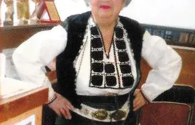  Николина Тодорова