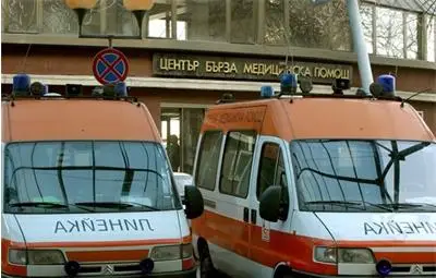 Кола и ТИР са се блъснали на тунел "Траянови врата", трима са ранени