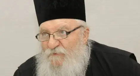 Отец Иван е катастрофирал край Съединение