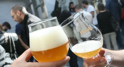 Ръст на платения акциз за роден алкохол и бира, спад при вносната бира