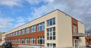 Новият корпус на училище „Васил Левски“ очаква държавна приемателна комисия