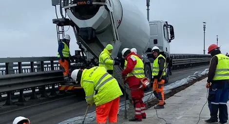 Около 75 куб. м бетон ще бъдат излети днес при ремонта на Дунав мост при Русе Около 75 куб. м бетон ще бъдат излети днес при ремонта на Дунав мост при Русе