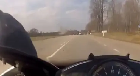 Щура гонка с 300 км/ч взриви интернет /видео/