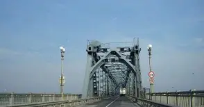 Иракчанин пробвал да мине моста с документи от Женския пазар