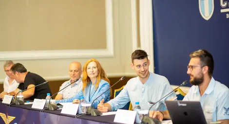 Лацио търси млади футболисти в България с първи детски футболен лагер извън Италия Лацио търси млади футболисти в България с първи детски футболен лагер извън Италия