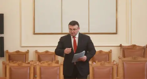 Младен Маринов: Подсилили сме границите с допълнителни патрули