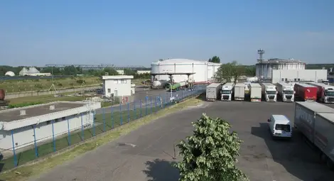 Близки до Нинова влизат в Свободна зона