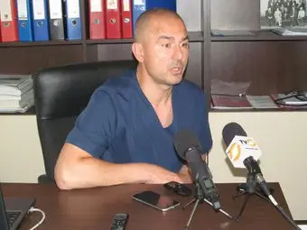 Д-р Симеонов подхвана ремонти на съблекалните в &bdquo;Здравец&ldquo;