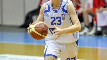 Дани Петева тръгна с успех в испанската първа дивизия