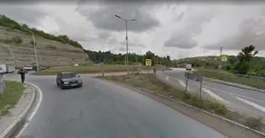 Ремонтират до края на годината печалната „торта“ край Бяла