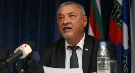 Валери Симеонов: Светлозар Лазаров не е подходящ за главен секретар на МВР Валери Симеонов: Светлозар Лазаров не е подходящ за главен секретар на МВР