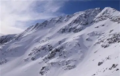 Лавина падна над Банско