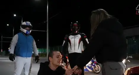 Нежно произшествие на &bdquo;Трети март&ldquo;: Ударна бригада мотористи помогнаха за незабравимо предложение за брак