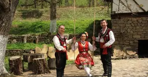 Гергьовска люлка и концерт на ансамбъла на въоръжените сили за празника на Две могили