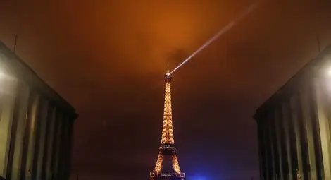 Пожар в центъра на Париж - 7 жертви и 27 ранени, включително пожарникари