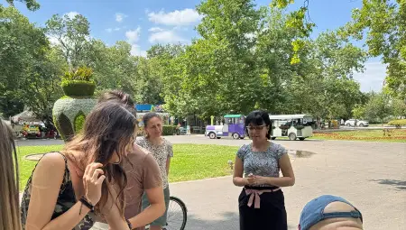 Сляпа среща с книга по Дунав: Изненада в опаковка насърчи четенето в Русе