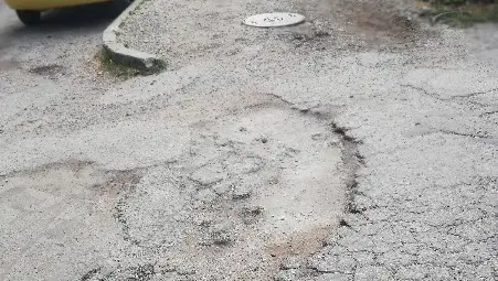 Два абсурда до един блок в &bdquo;Здравец&ldquo;