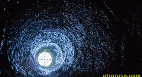 Руснак прокопа тунел до петролопровод в Сибир, за да краде бензин Руснак прокопа тунел до петролопровод в Сибир, за да краде бензин