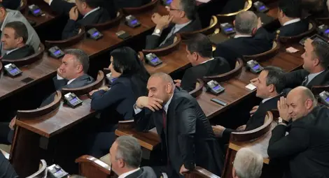 Заплатата на депутатите скочи. Вече е над 3 000 лв.