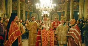 Патриарх Неофит отслужи в Русе молебен срещу отчаянието