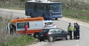 Психично болен с изтекла книжка се блъсна с нерегистрирана кола