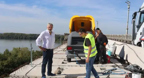 По около 4000 леки автомобила излизат дневно от България през Дунав мост при Русе