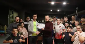 И трите русенски боксови клуба с призьори на държавното за юноши