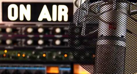 Русенско заведение плаща 9 хиляди лева за 9 пуснати без права песни от радио Русенско заведение плаща 9 хиляди лева за 9 пуснати без права песни от радио