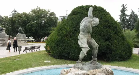 Обновяват фонтана на &bdquo;Момчето с хидрата&ldquo;