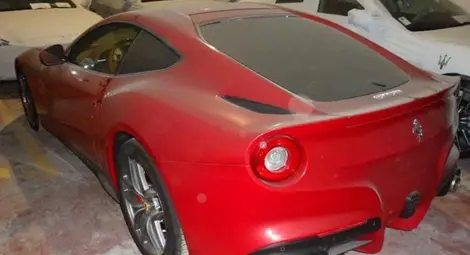 В Кърджали продават ново и мръсно Ferrari F12bеrlinetta за 400 хил. евро /галерия/