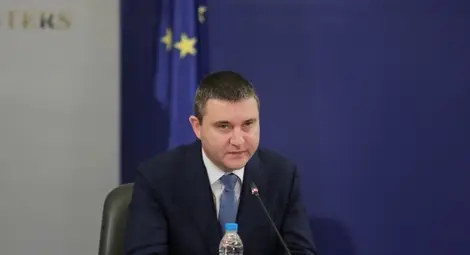 Горанов: Една банка да вдигне капиталовите си резерви и влизаме в чакалнята на еврозоната