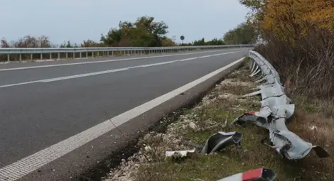 Подменят мантинелите на  500 км пътища в Русенско