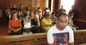 Лелята на убития Алекс от Бяла: Брат ми и снаха ми от една година, един месец и 14 дни живеят в ада