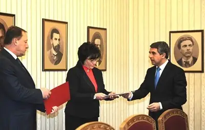 Плевнелиев връчва мандата на реформаторите в понеделник