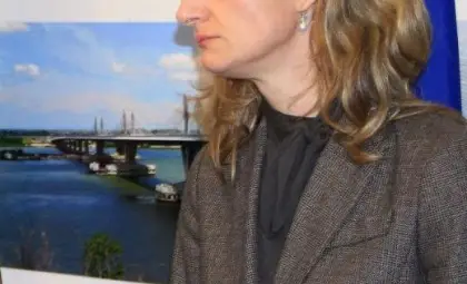 Черновата за спирането на еврофондовете писана в София?