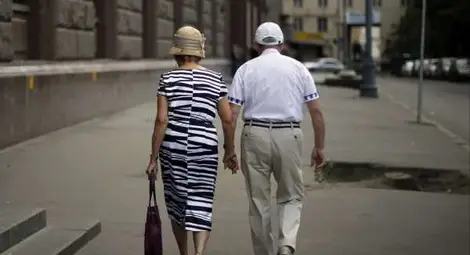 Като на кино! Съпрузи с дълъг брак починаха в един ден