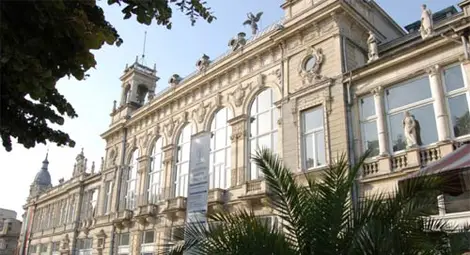 С пълно единодушие комисията по култура гласува зала &bdquo;Младен Киселов&ldquo;