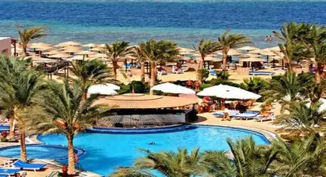 Туристите в Египет призовани да не напускат хотелите си 